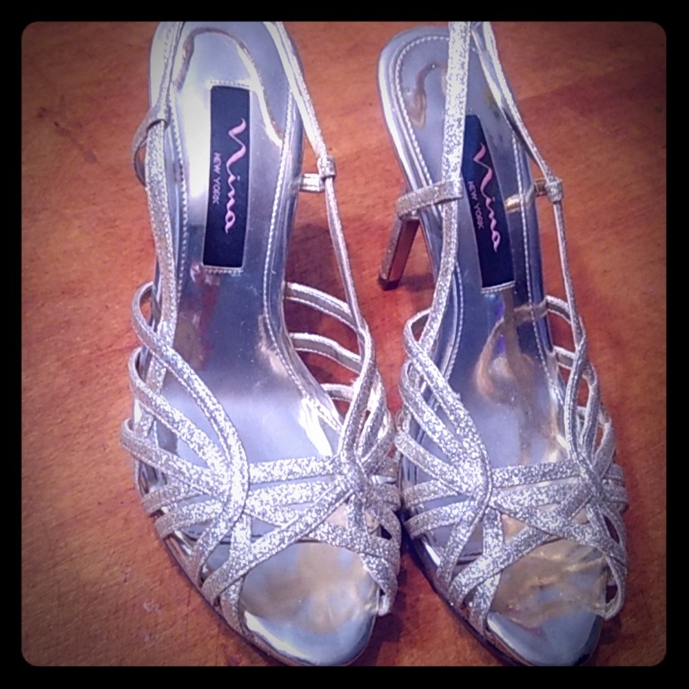 Mina new York heel